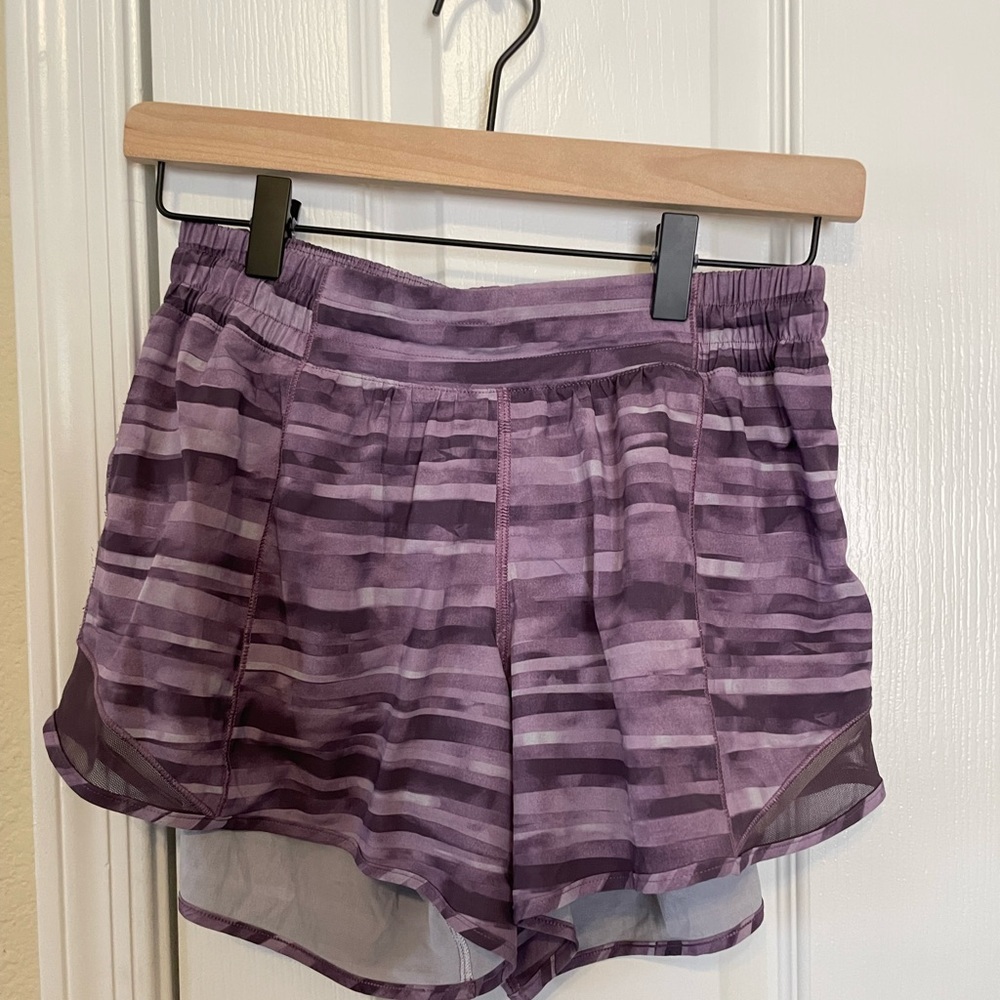 Lululemon Hotty Hot shorts. Size 8. 4 inch inseam.